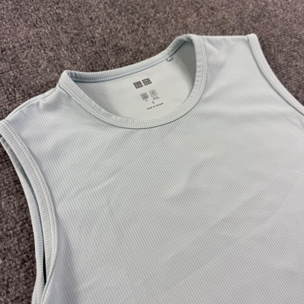 Uniqlo Airism Tank Top S Light Blue Ribbed Sleeveless Crew Neck Women